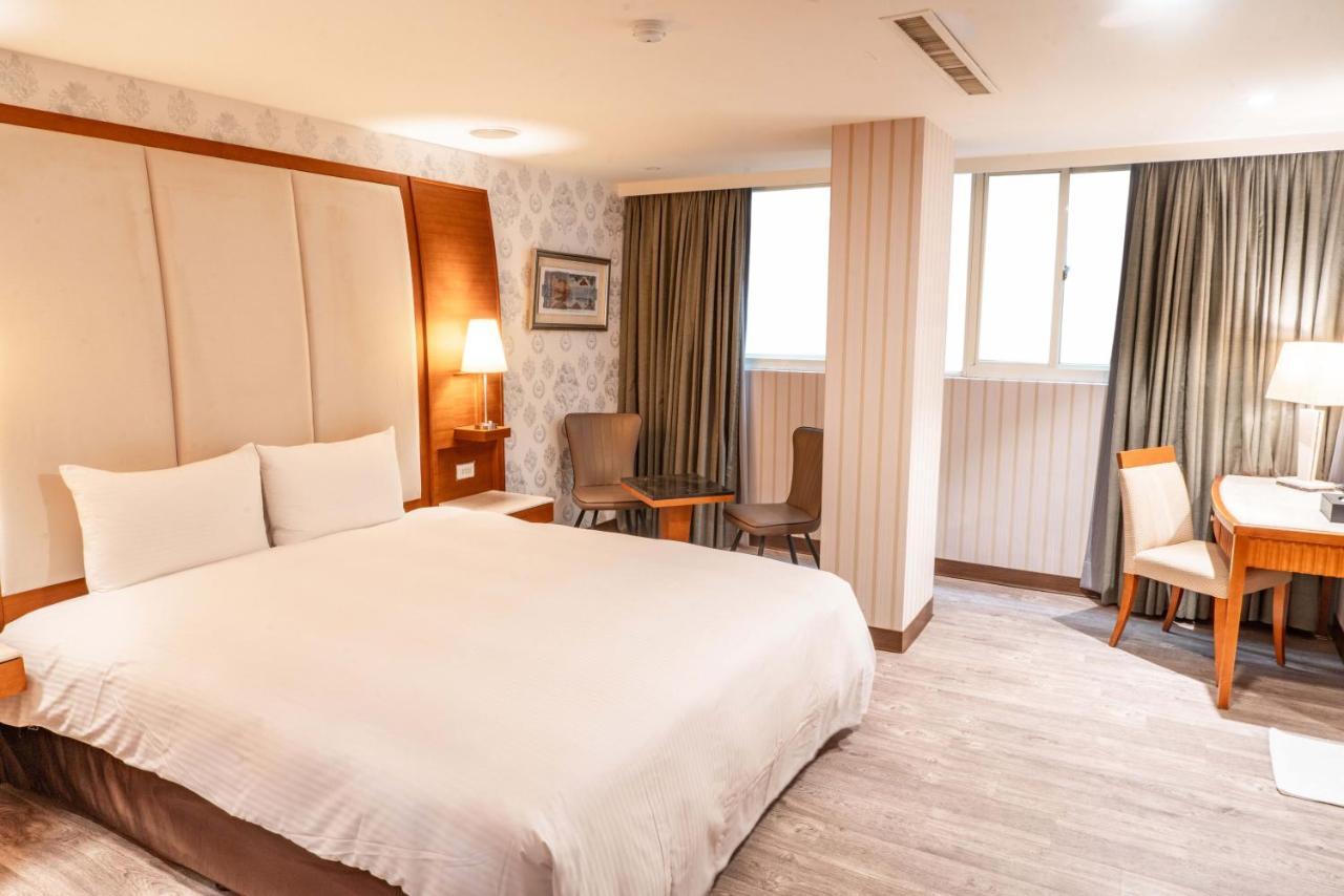 Elegance Hotel Taipei Dış mekan fotoğraf