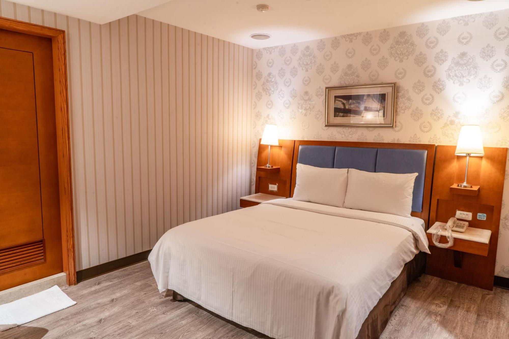 Elegance Hotel Taipei Dış mekan fotoğraf