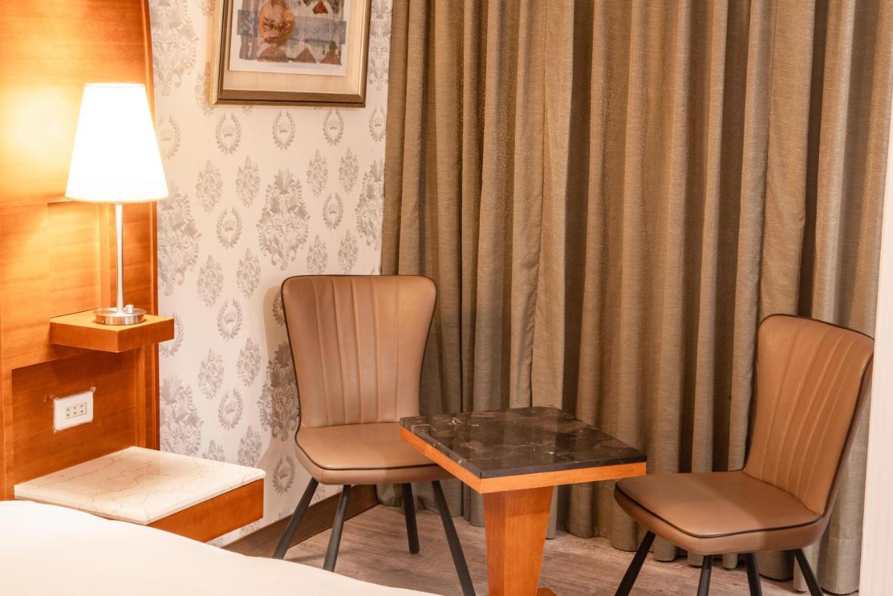 Elegance Hotel Taipei Dış mekan fotoğraf