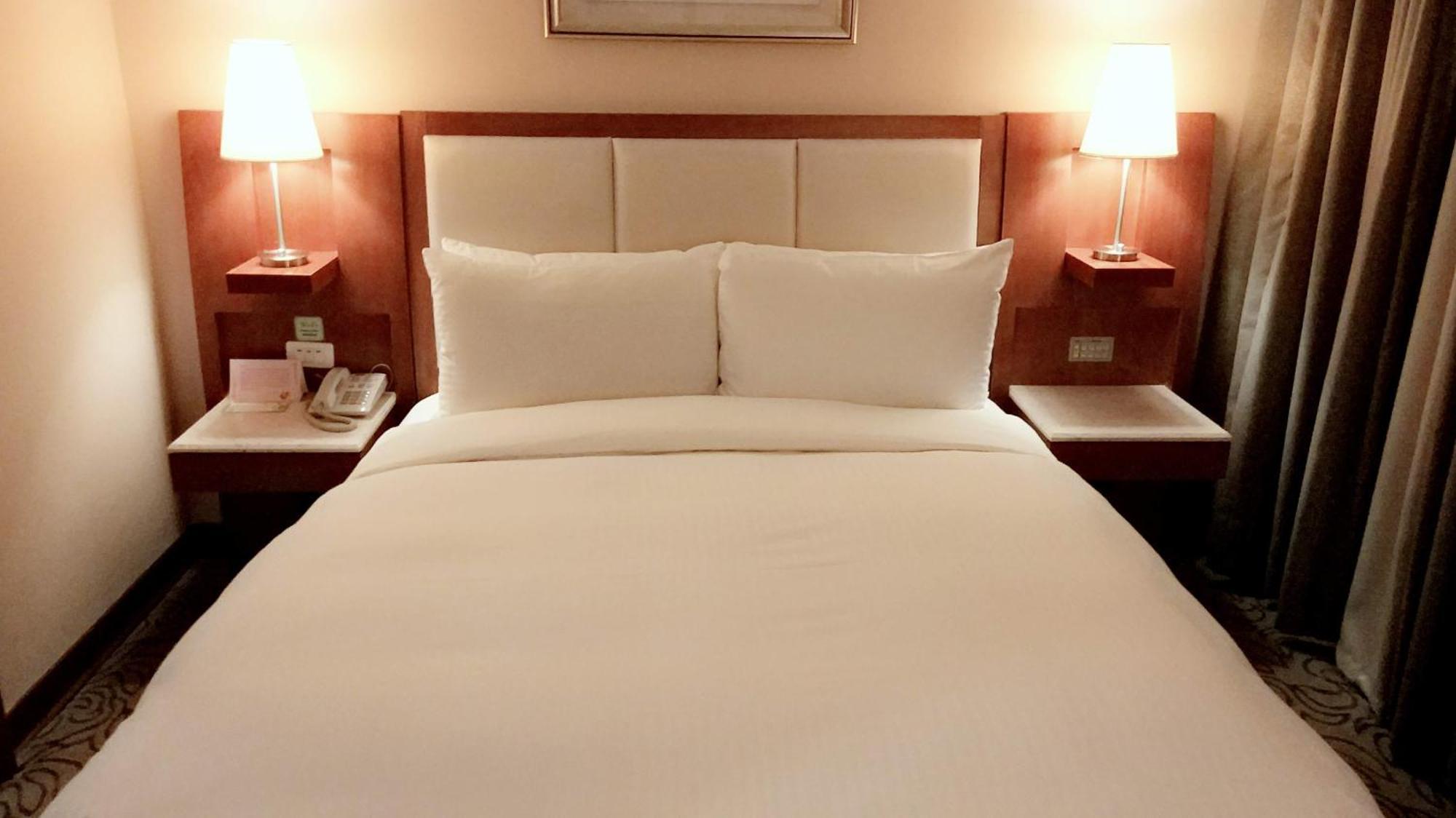 Elegance Hotel Taipei Dış mekan fotoğraf