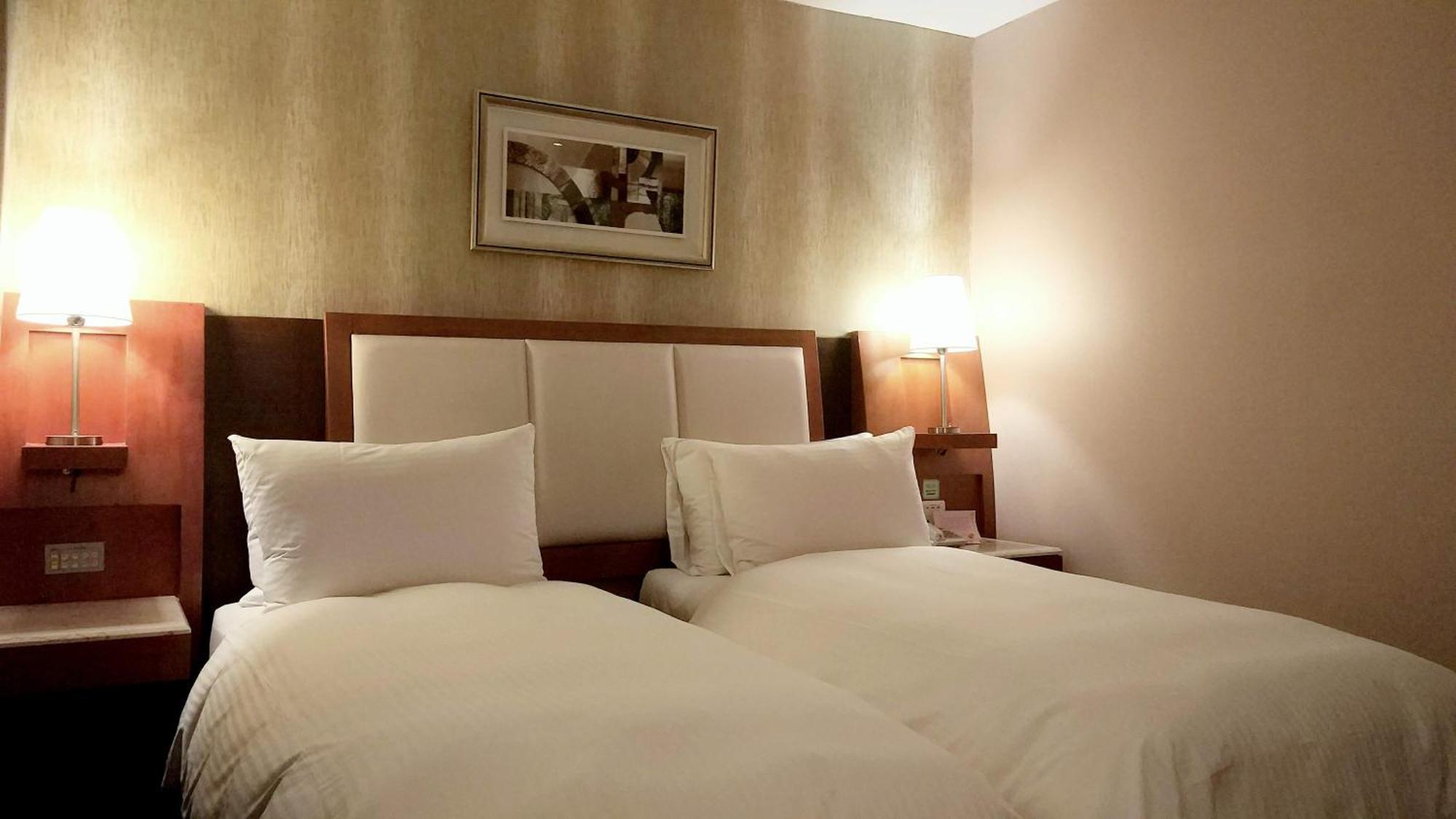 Elegance Hotel Taipei Dış mekan fotoğraf