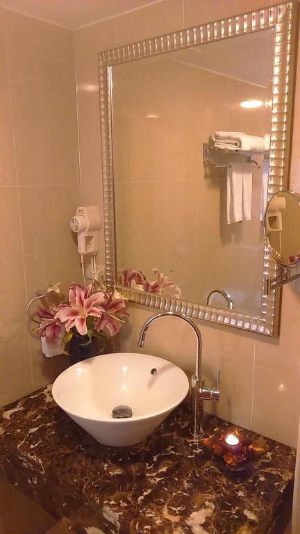 Elegance Hotel Taipei Dış mekan fotoğraf