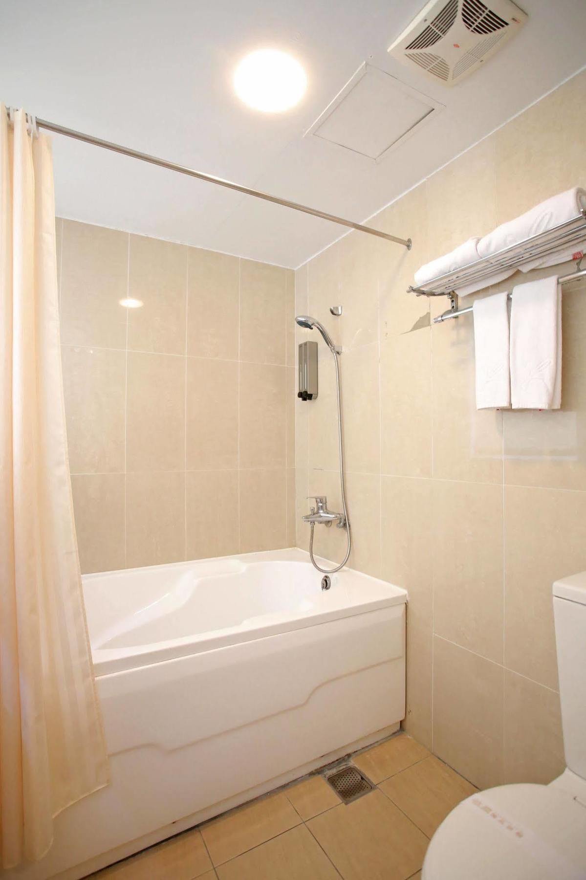 Elegance Hotel Taipei Dış mekan fotoğraf